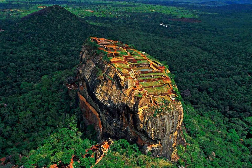 sri lanka sigiriya featured